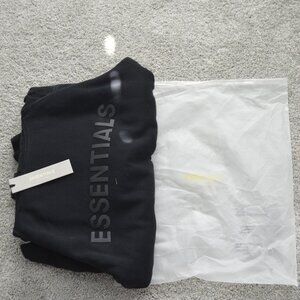 Fear of God Essentials Hoodie – Black